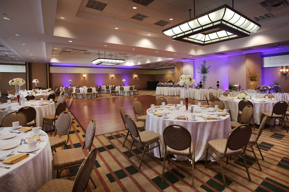 Radisson Hotel Philadelphia Northeast 57/79