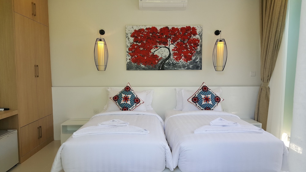 Sahaa Beach Resort 10/48
