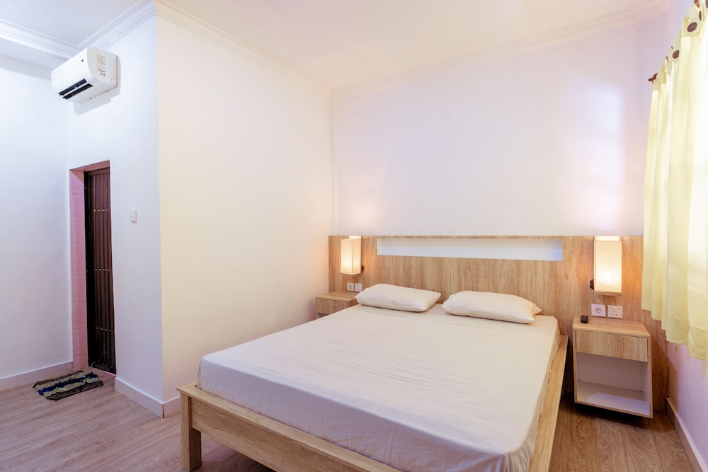Segara Sadhu Inn 20/62