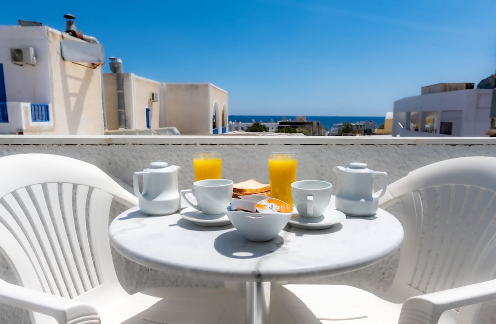 Join Us Low Cost Rooms 26/34