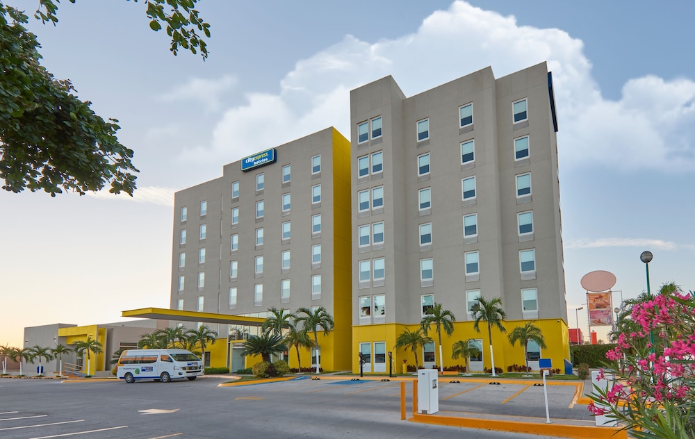 City Express by Marriott Los Mochis 3/66
