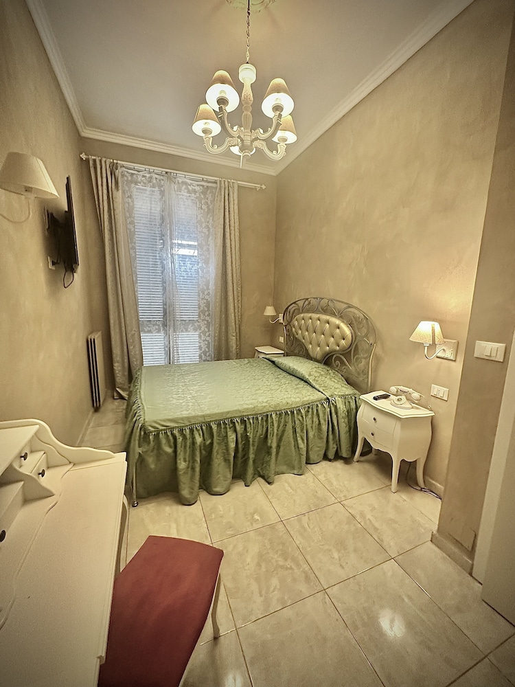 Boutique Hotel Calais Milano 13/63