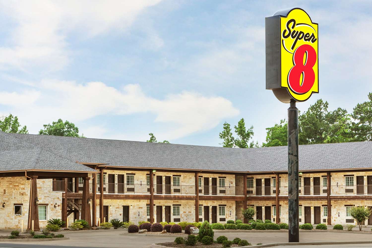 Super 8 By Wyndham Center 5/7