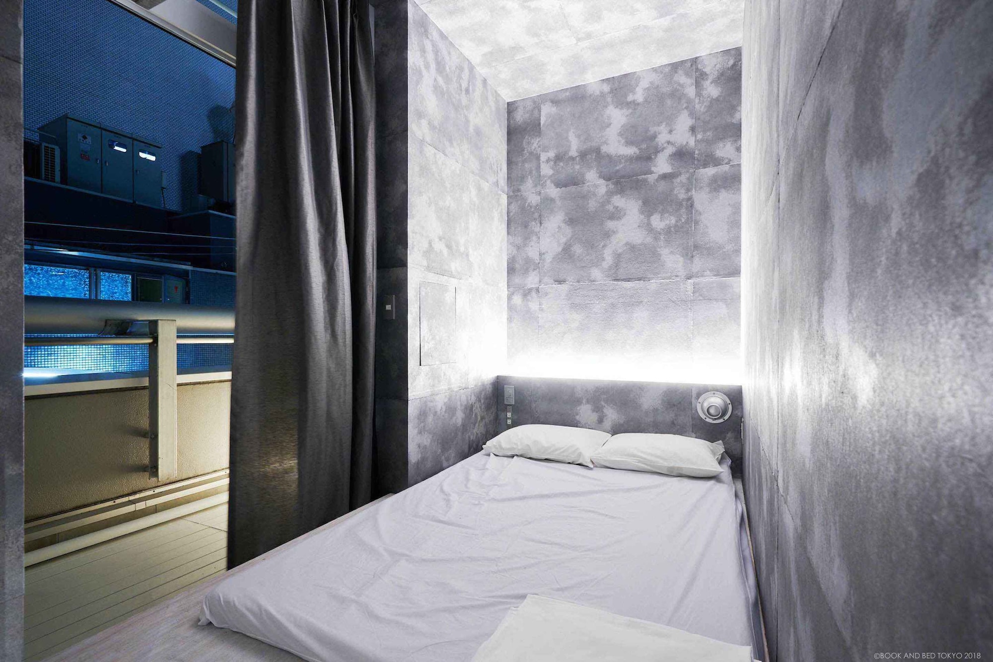 SUPERIOR, DOUBLE BED