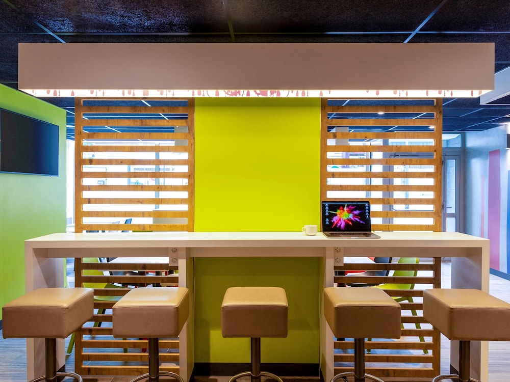 Ibis Budget Paris Clichy Mairie 47/65