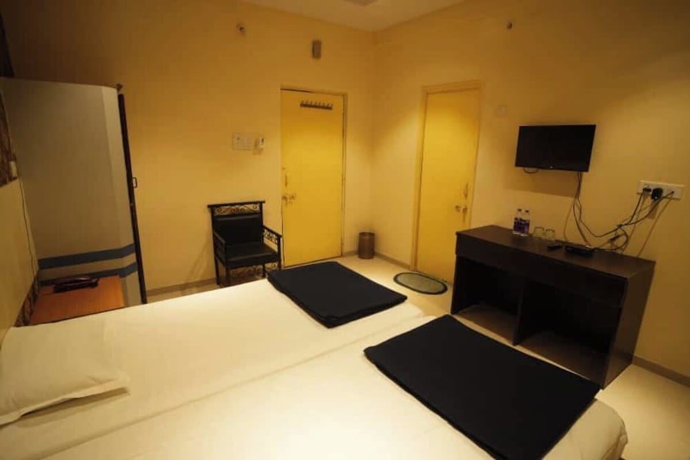 Tourist Home Lodging 28/36