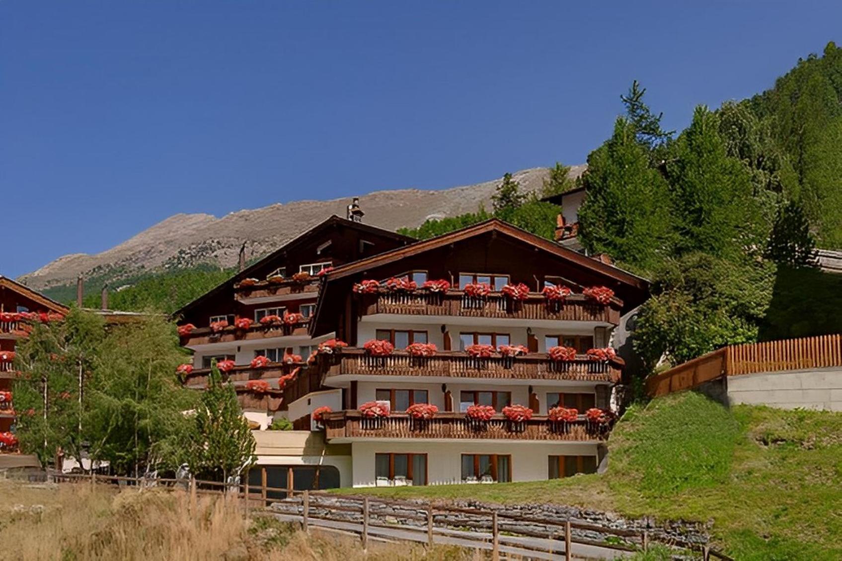 HOTEL ALPENROYAL 5/55