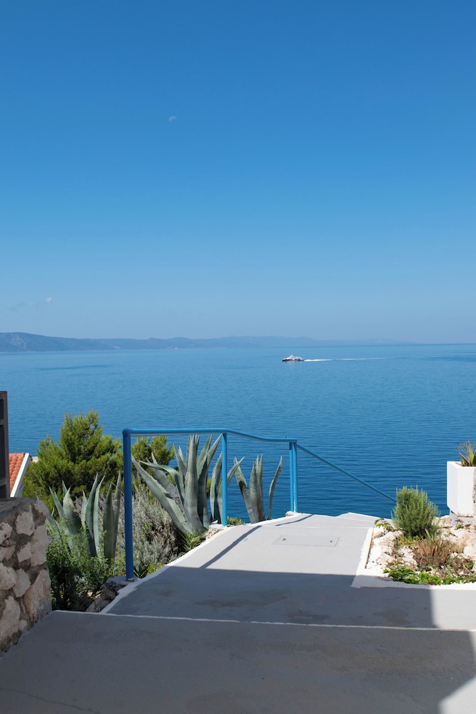 Beach Hotel Croatia 41/50