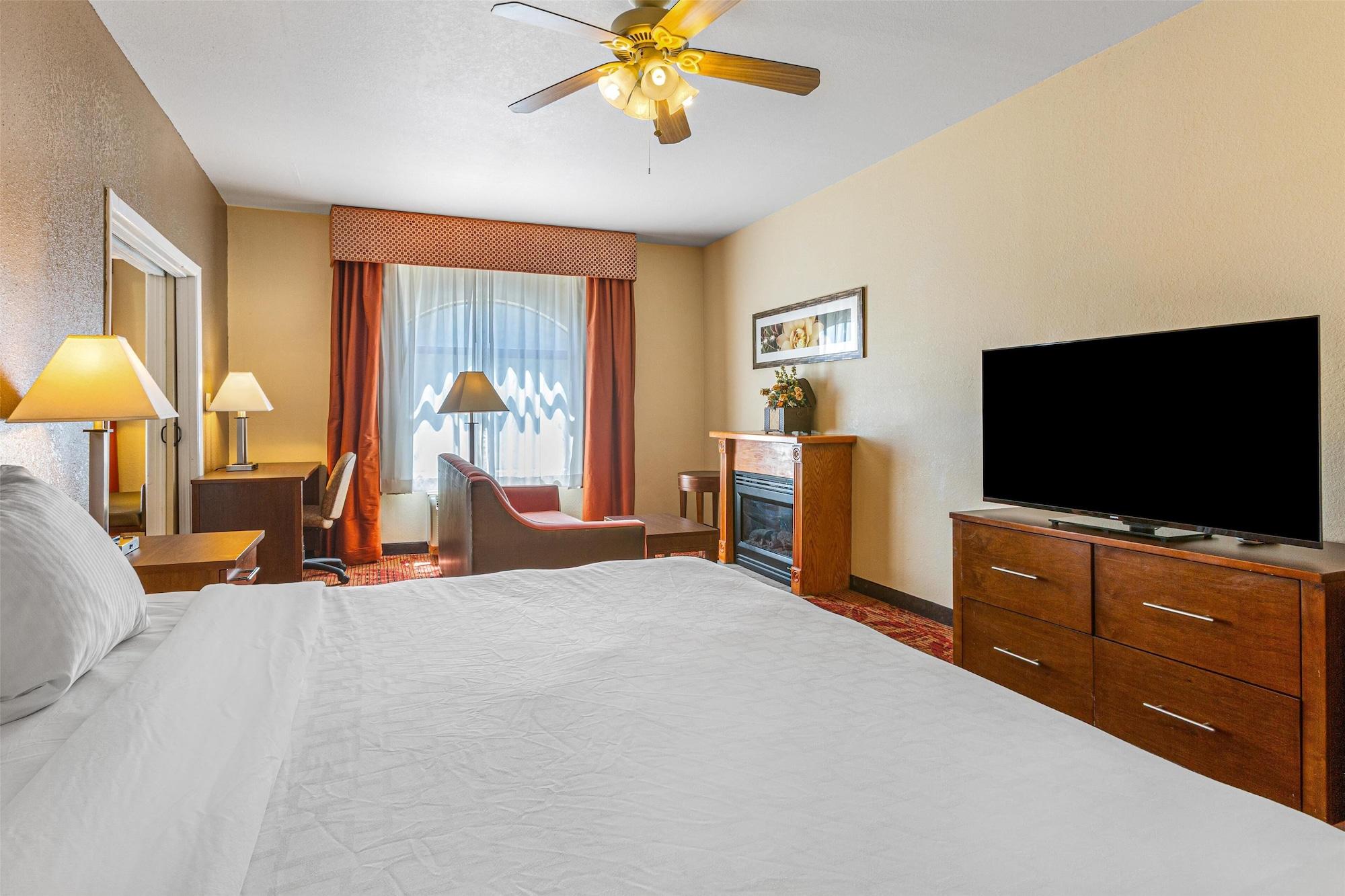 Suite, Multiple Beds, Accessible