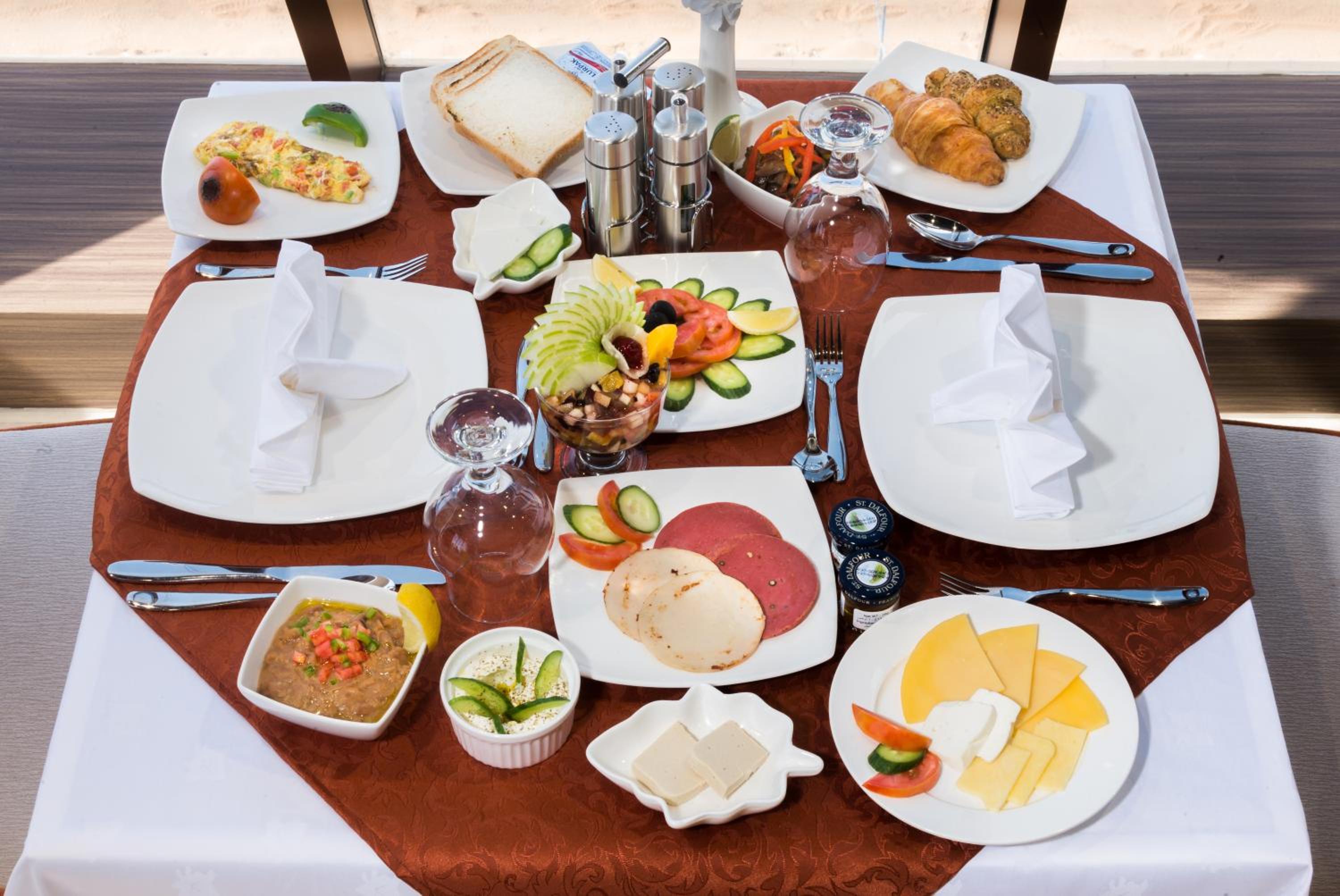 فندق توليب بلازا(Tulip Plaza Sakaka) 30/36