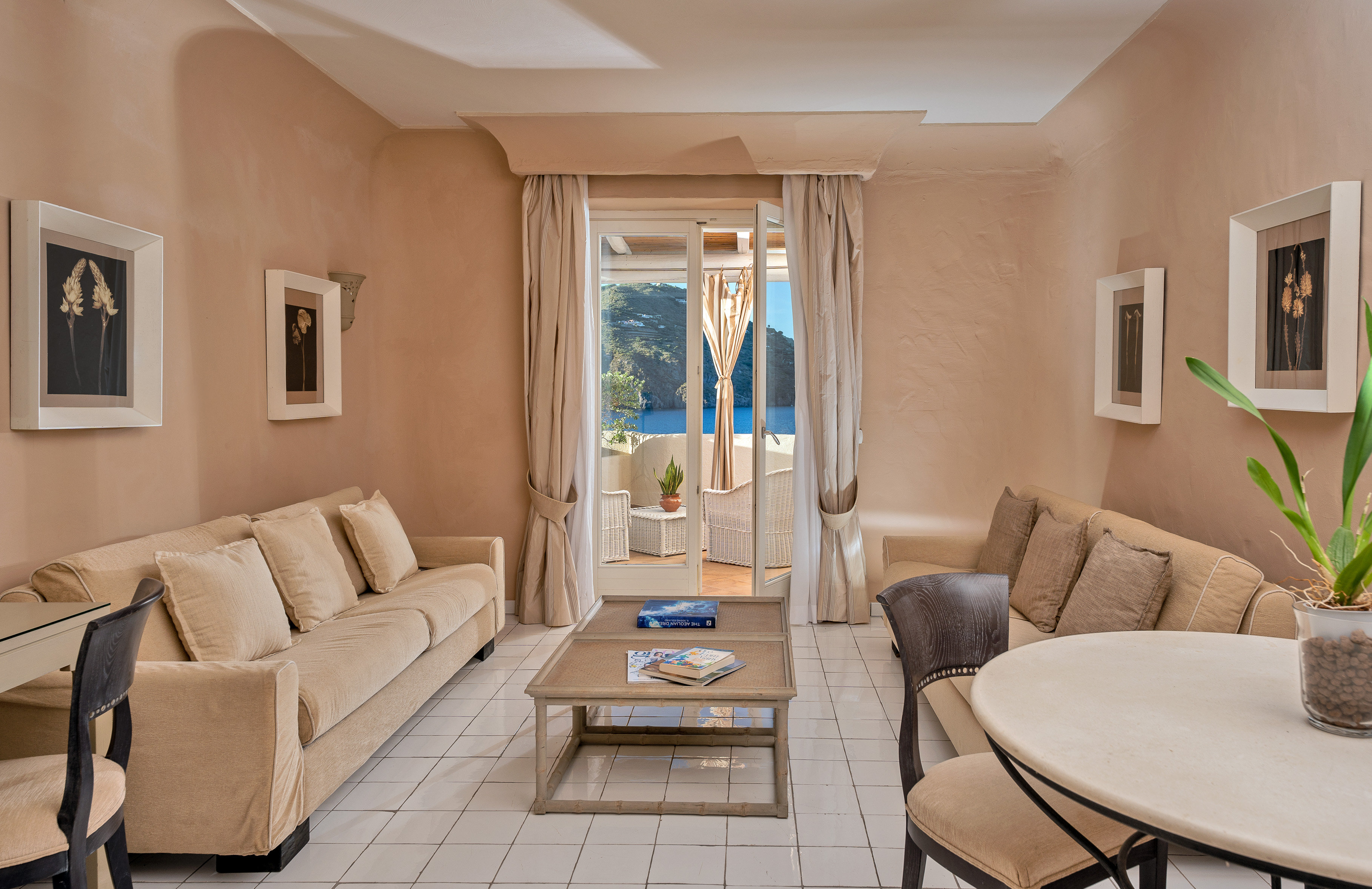 Therasia Resort Sea And Spa 69/100