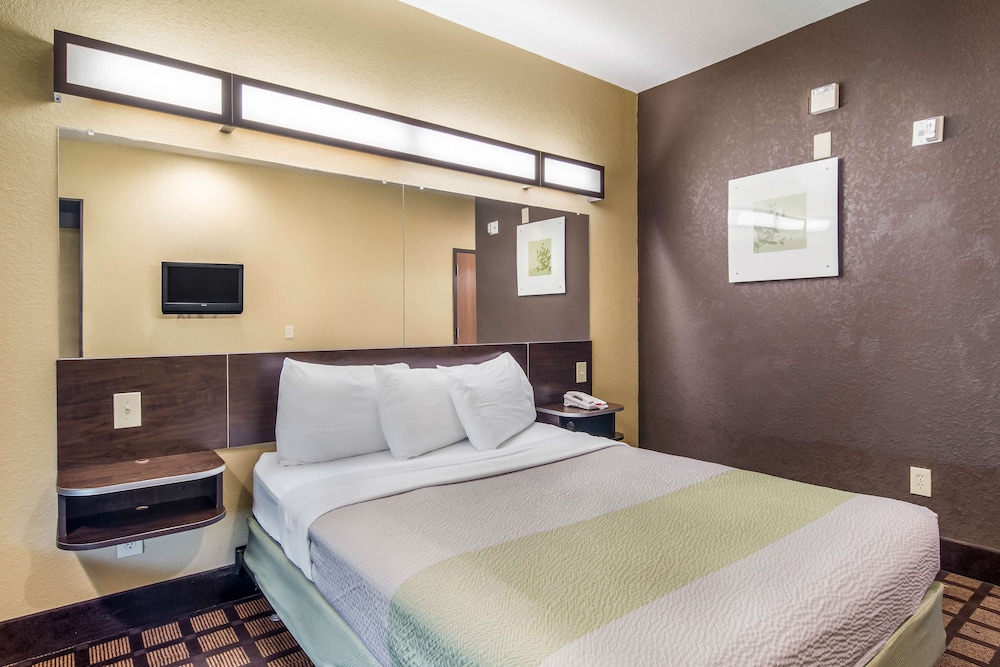 Motel6 Canton GA 27/52