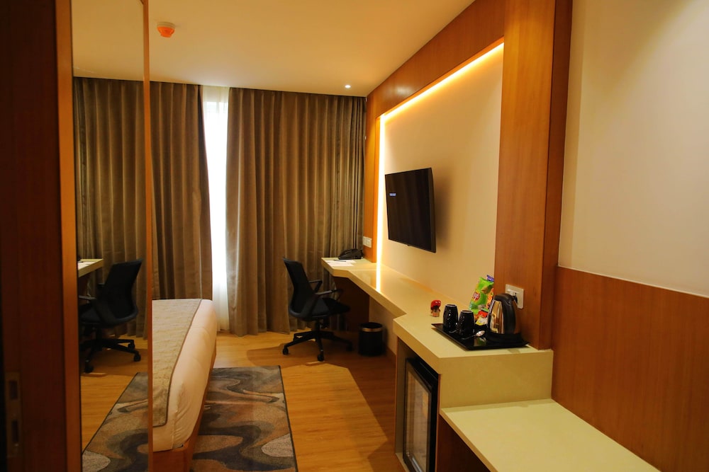 Clarion Bangalore 28/40