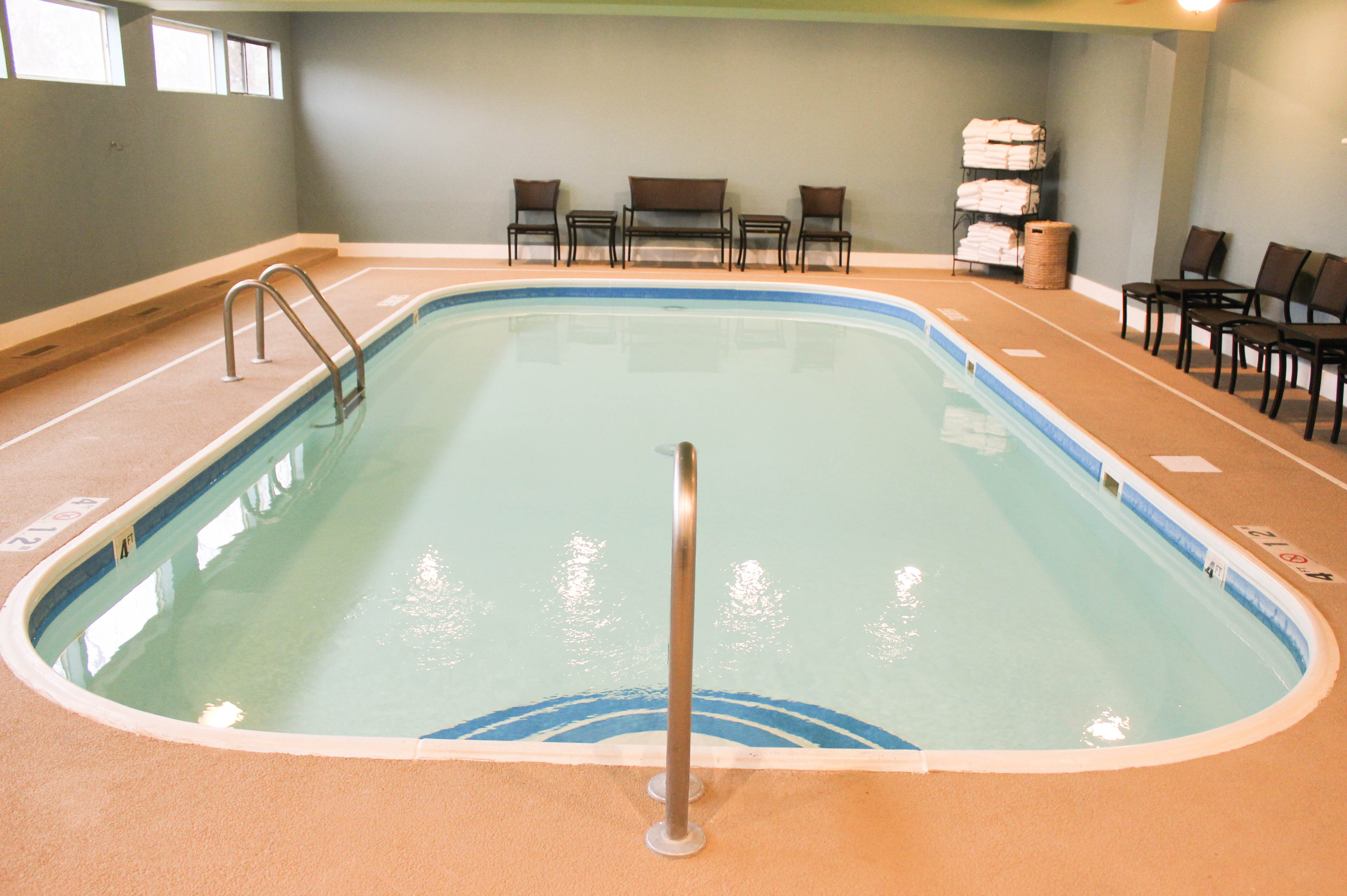 Holiday Inn Express Osage Beach - Lake Of The Ozarks 27/46