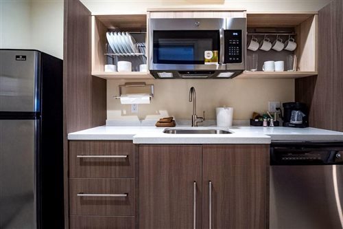 Studio, 2 Queen Beds, Bathtub, Accessible