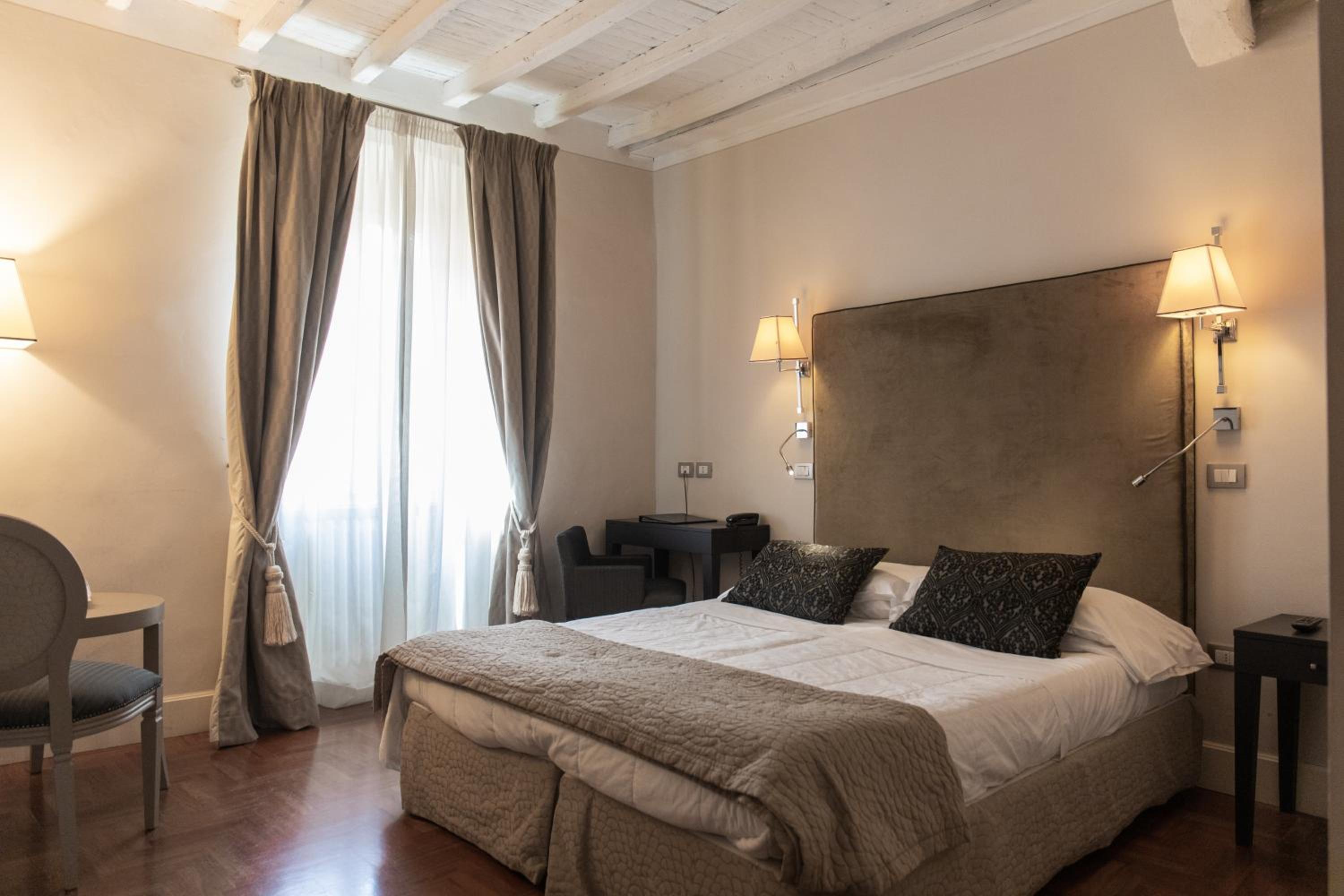 غرفة كلاسيكية بسرير مزدوج أو سريرين منفصلين، Hotel Clitunno 6/10