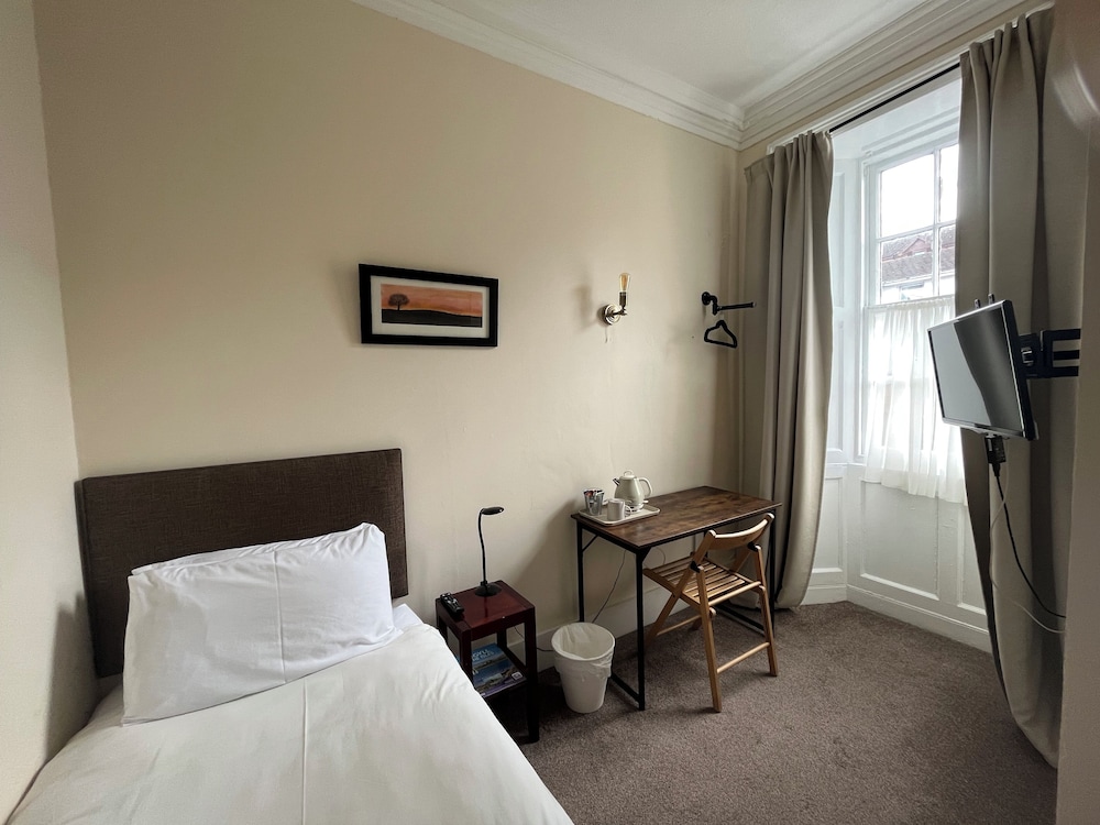 The Kelvin Hotel 18/62