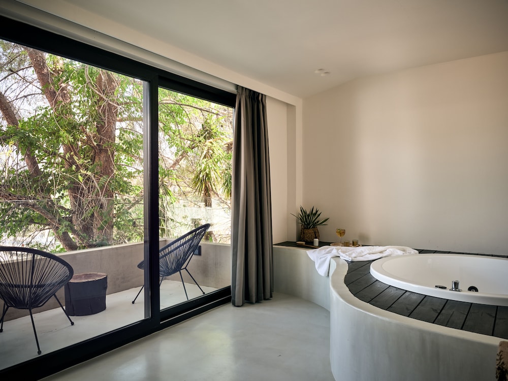 Gloria Maris Hotel Suites and Villas - Adults Only 53/74