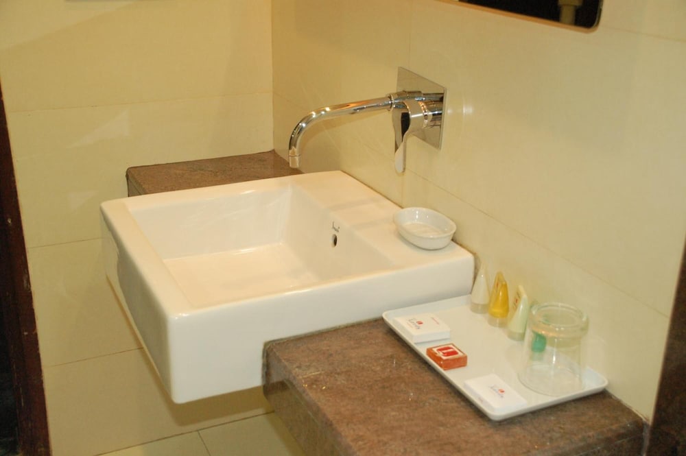 Lords Inn Vadodara 48/50