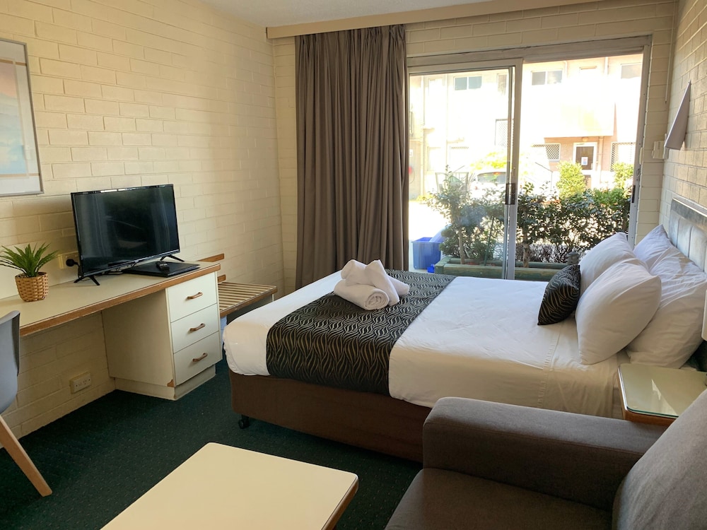 Crest Motor Inn 20/39