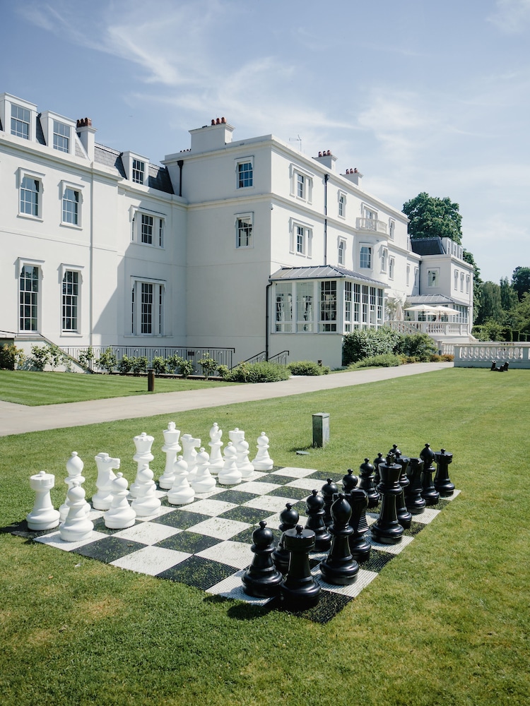 Coworth Park Dorchester Collection 75/77