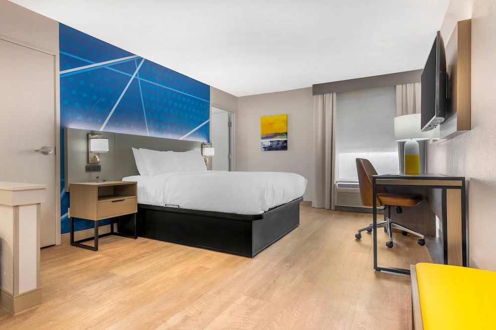 جناح بسرير كينج وسرير كوين، Comfort Inn & Suites Saint Louis Lafayette Square 3/5
