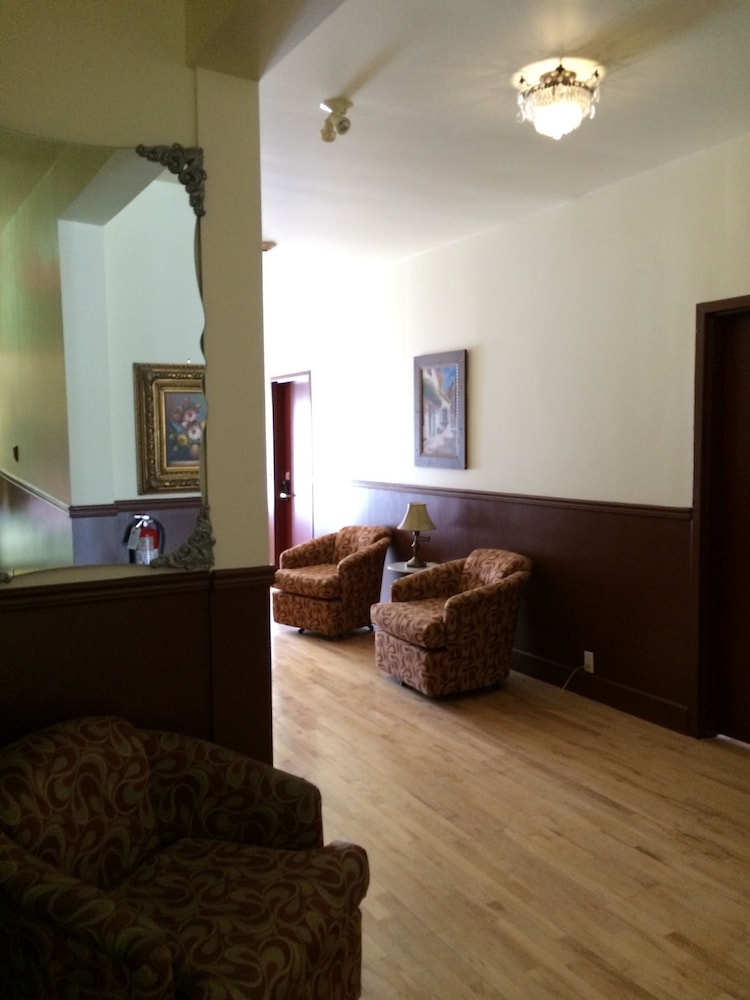 Auberge Montebello 43/67