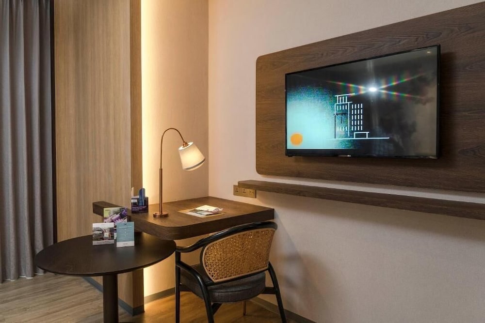 Mercure Jakarta Gatot Subroto 35/78