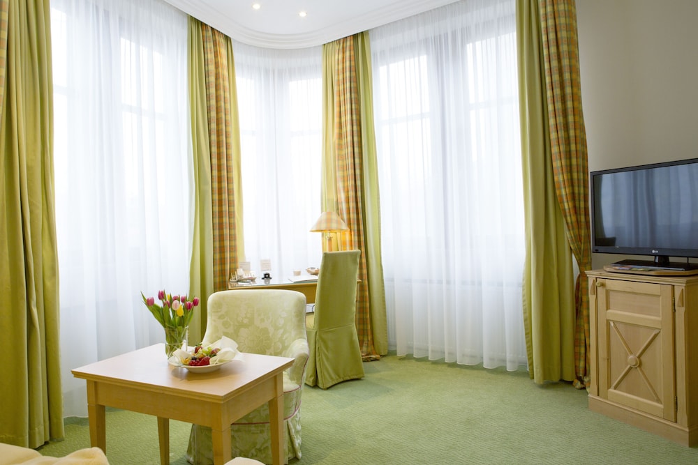 Central Kaiserhof Hotel 41/69