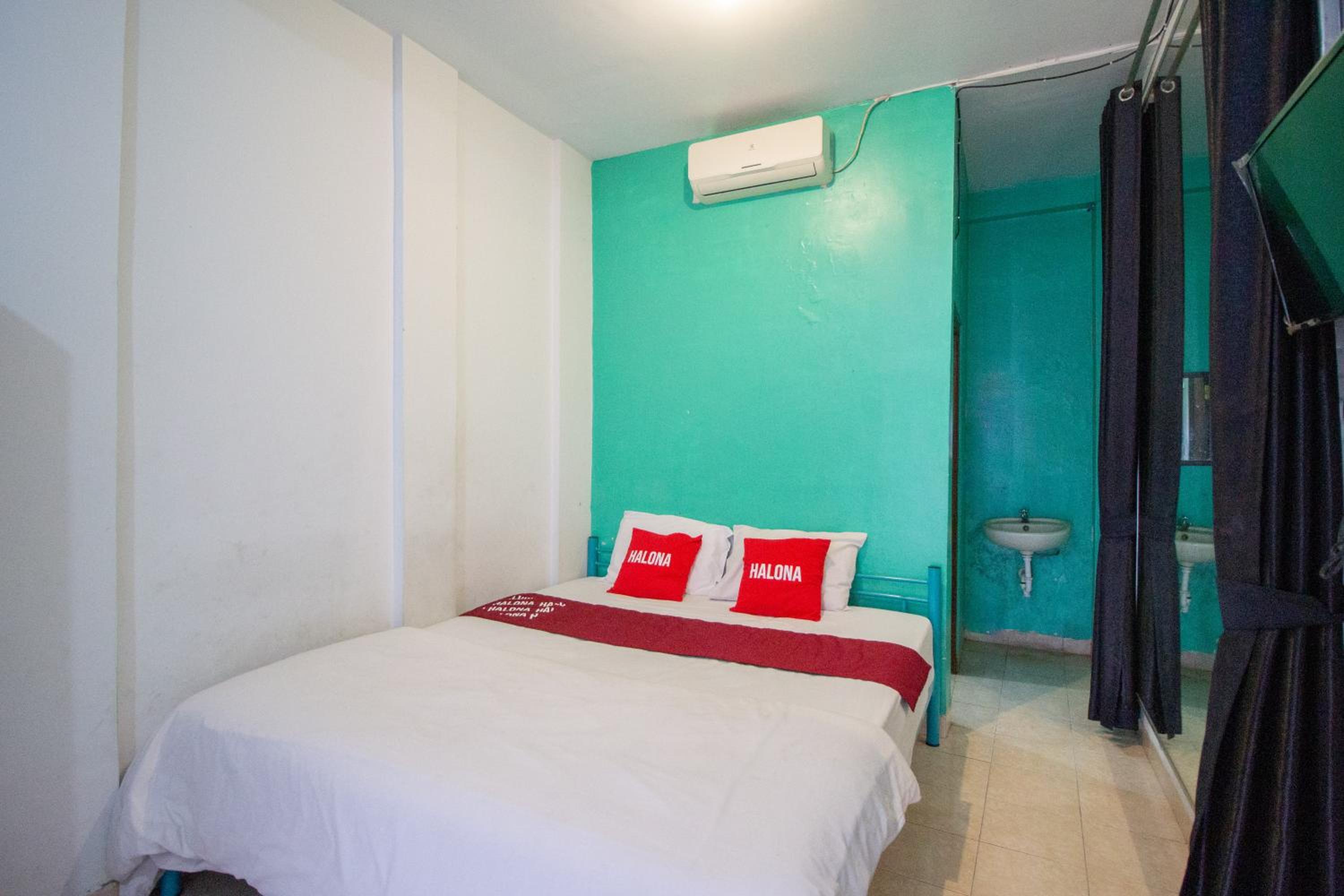 OYO 3707 Halona Guesthouse 18/50