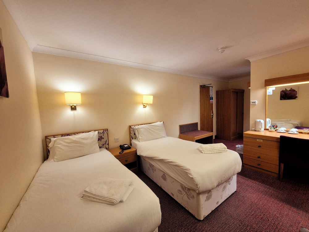 OYO Supreme Inns Boston 18/60