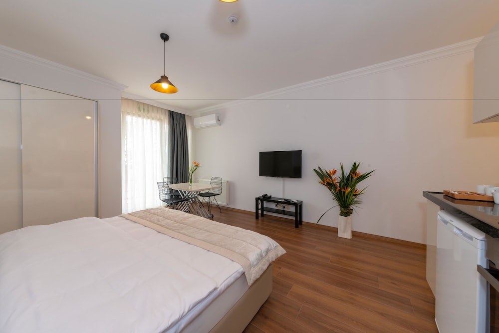 SUPERIOR, DOUBLE BED