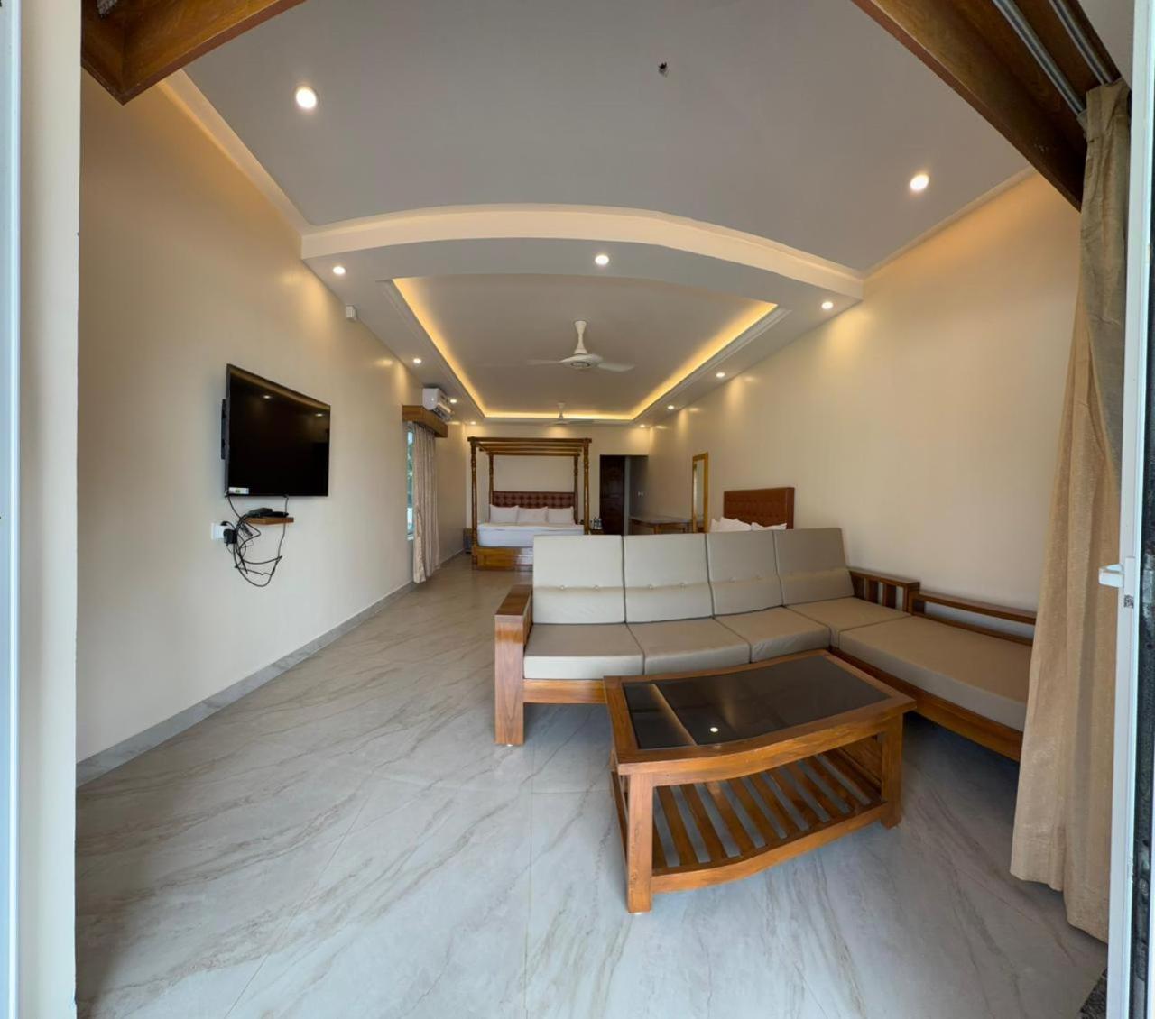 Marron Sea View Resort 30/50