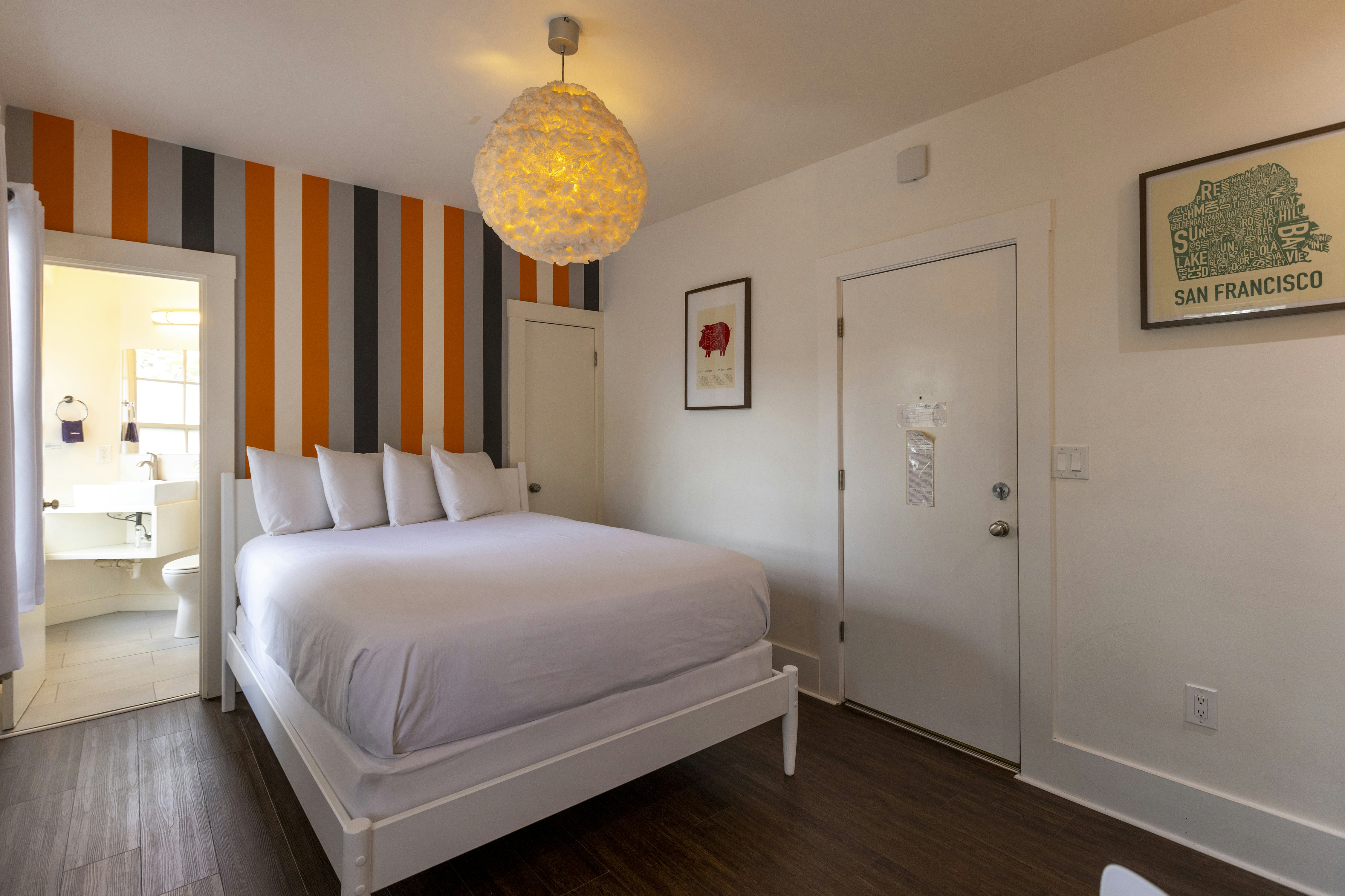 Edwardian Hotel 34/80