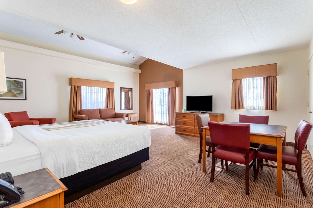 La Quinta Inn Huntsville Research Park 17/38