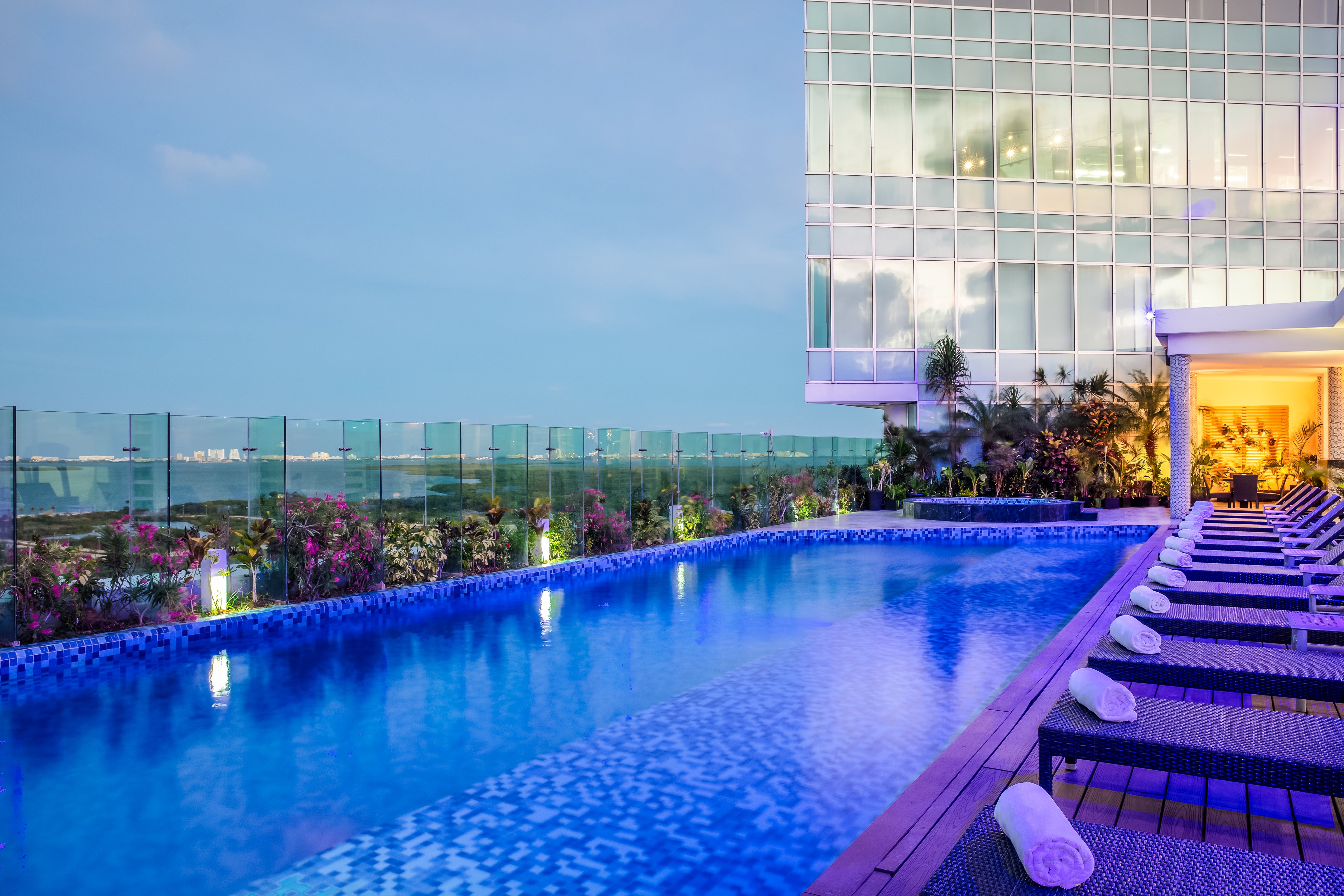 Fiesta Inn Cancun Las Americas 34/34