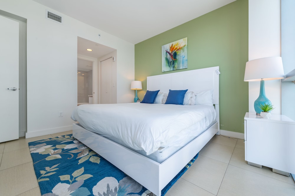 1 BEDROOM, LUXURY, APARTMENT, PARTIAL OCEAN VIEW