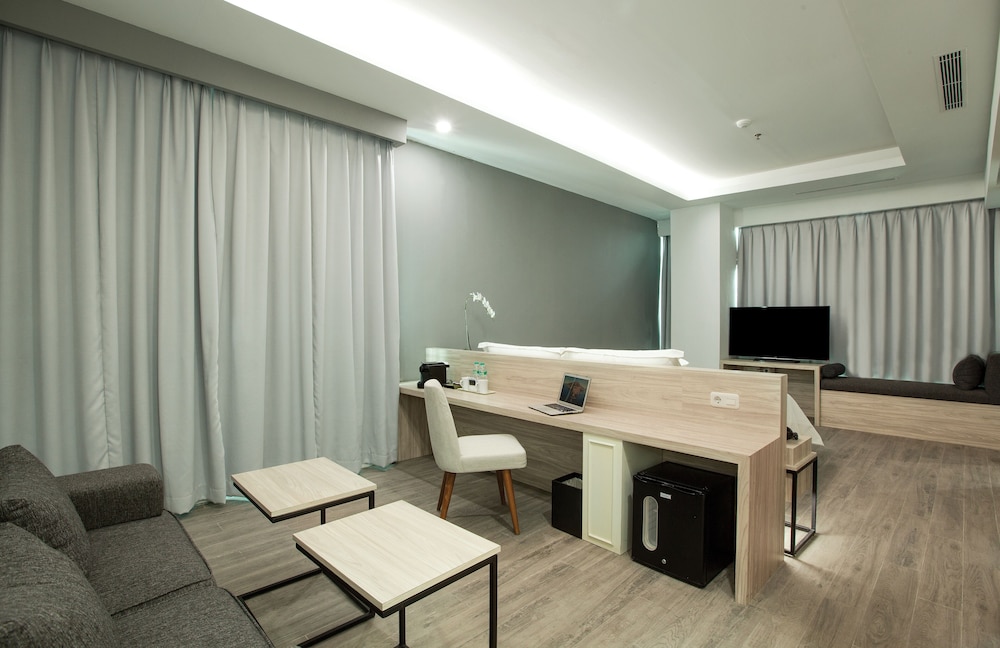 Sparks Life Jakarta, ARTOTEL Curated 41/50