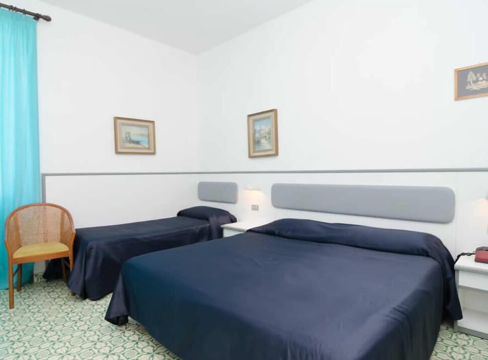 Hotel Flora 9/30