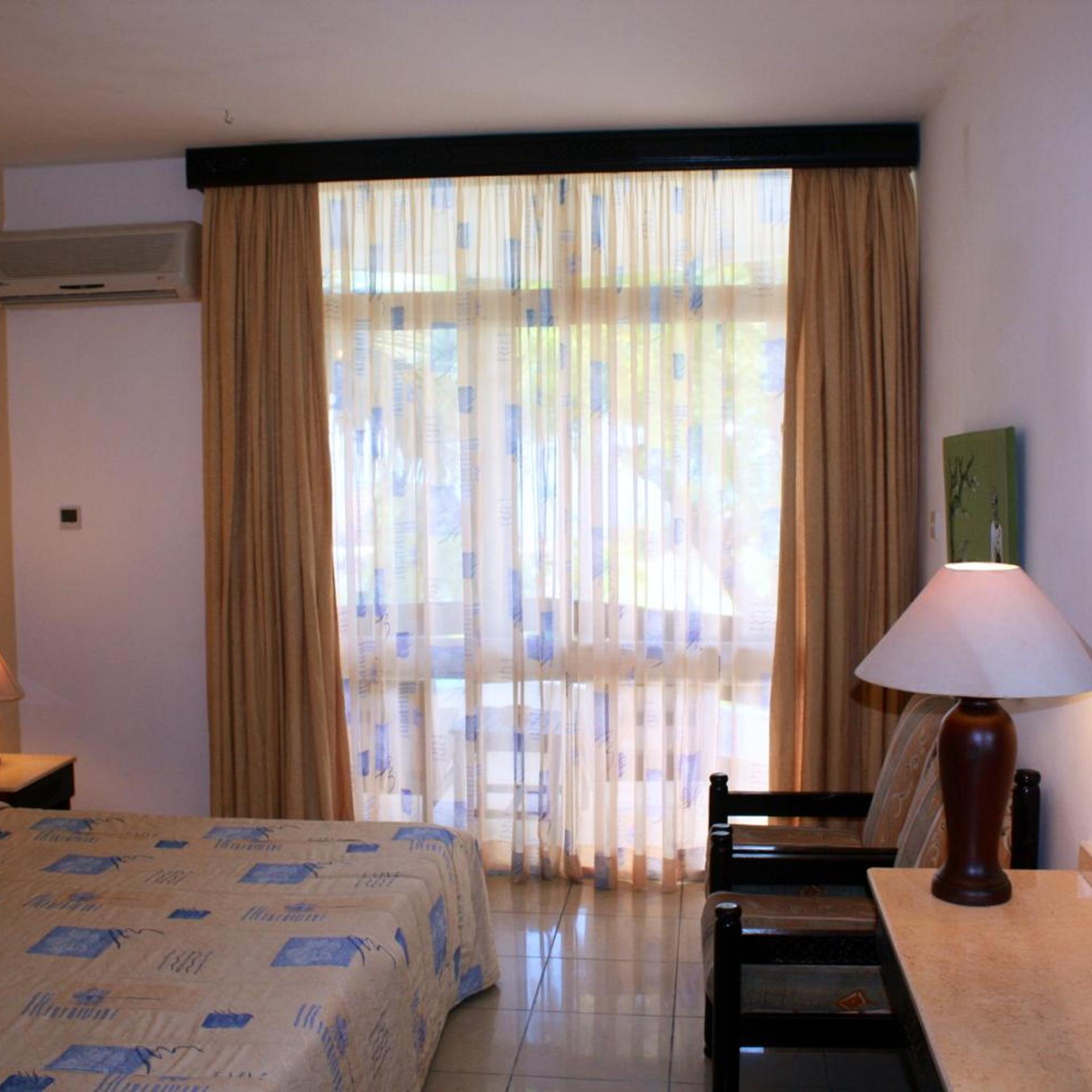 Kenya Bay Beach Hotel 7/46