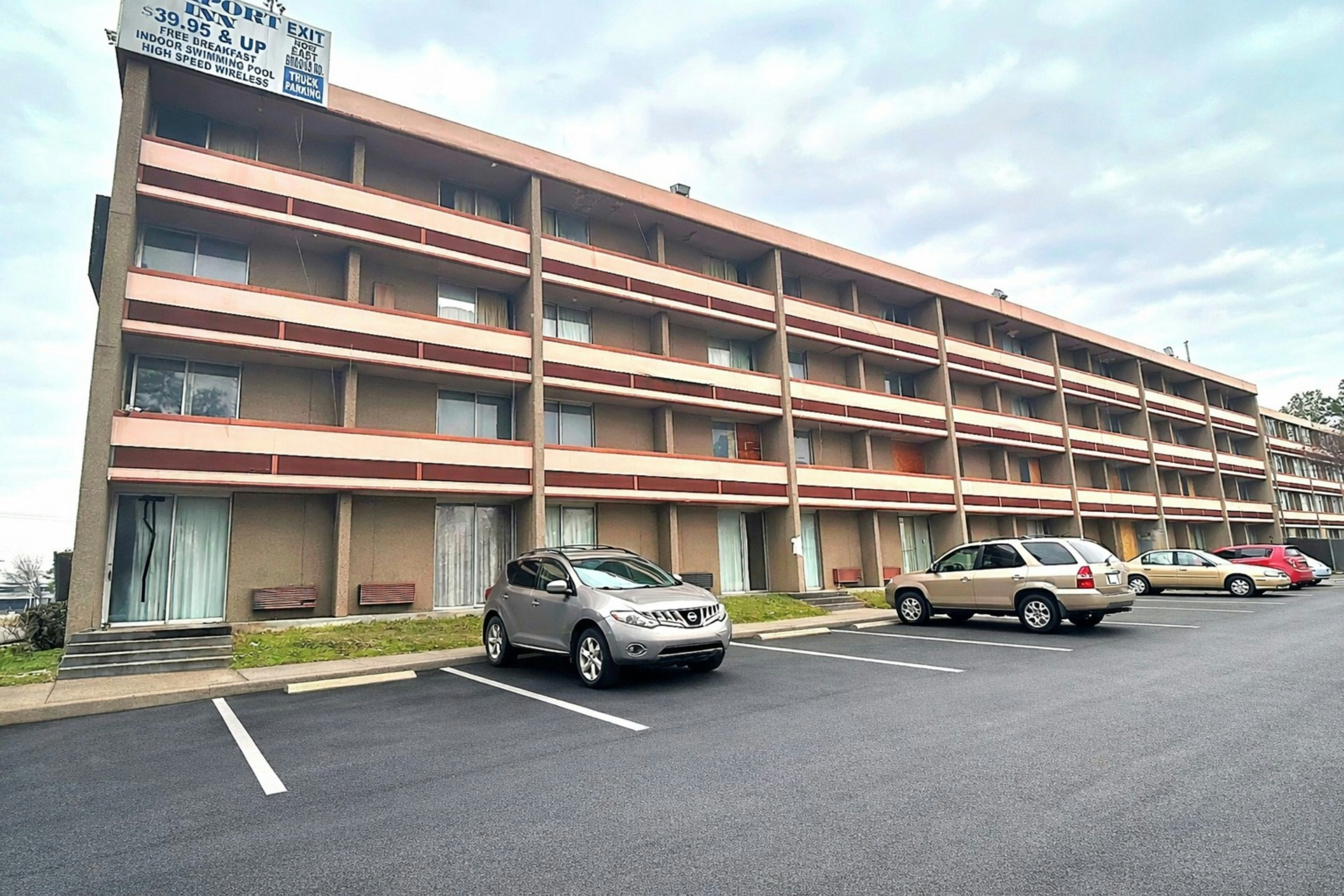 Airport Inn Memphis Near Graceland By Hotel O 18/26