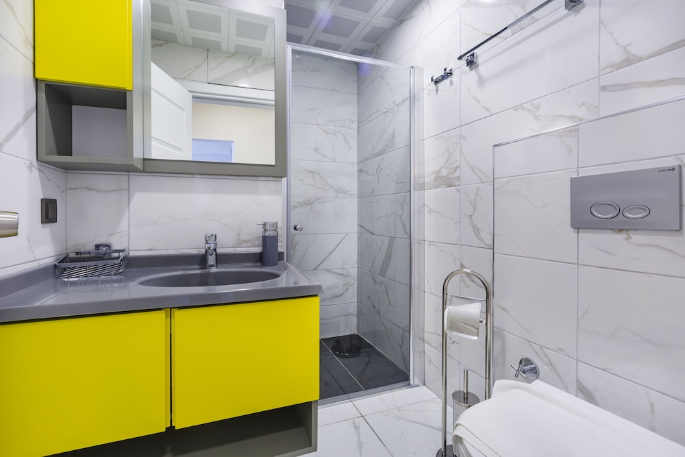 Twin Apart Hotel 59/59