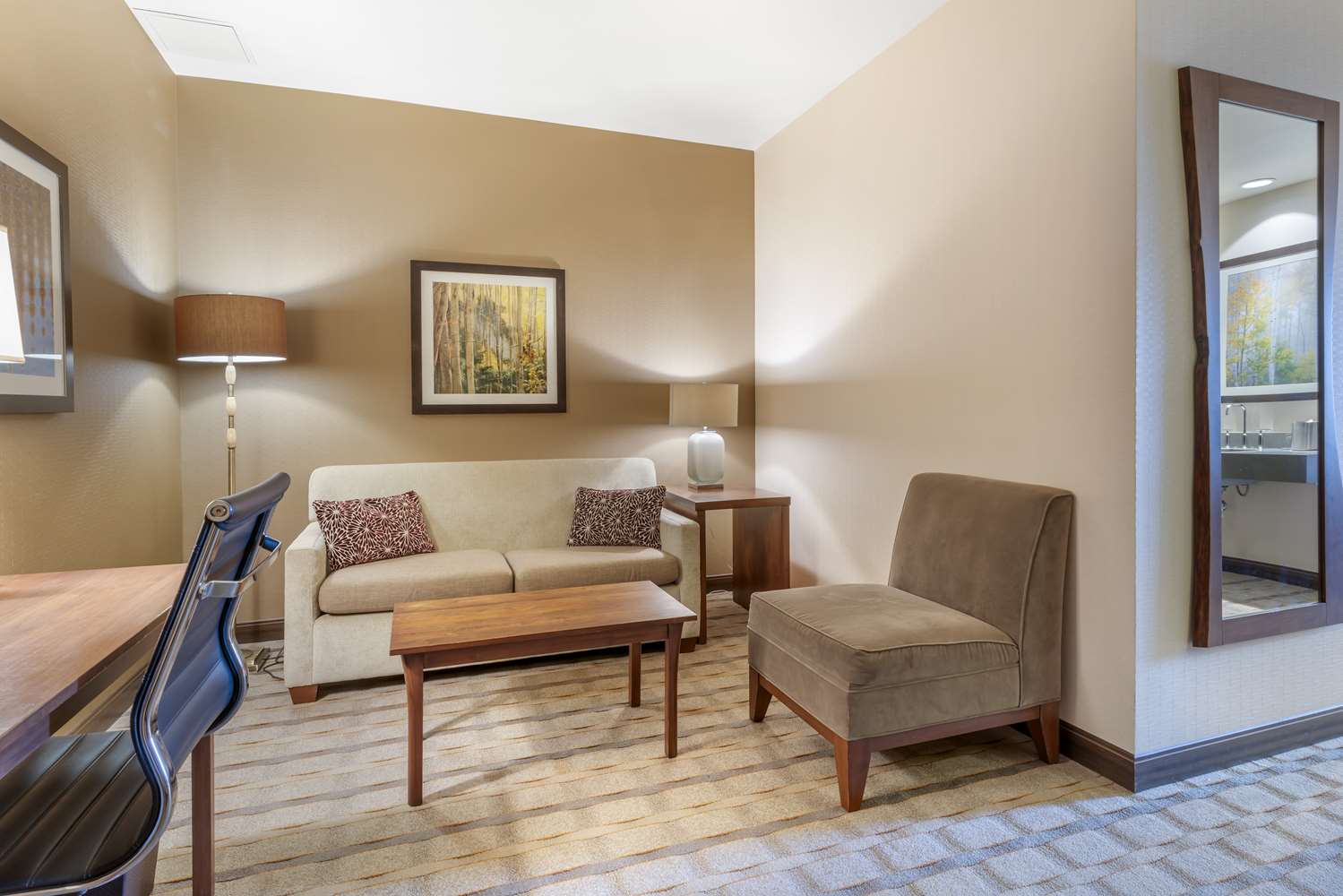 Best Western Premier Boulder Falls Inn 39/66