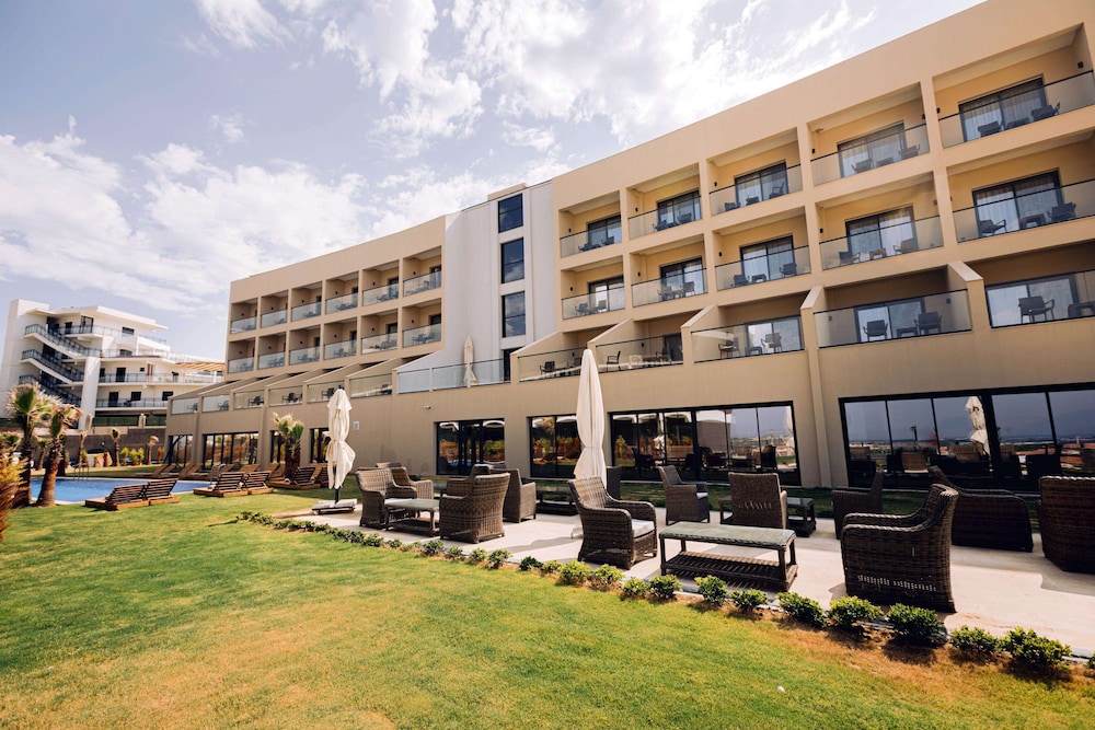Ramada by Wyndham Cesme 60/67