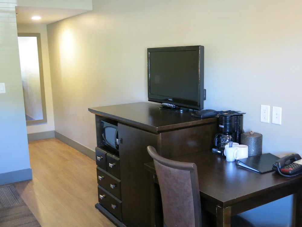 Vedder River Inn 30/46