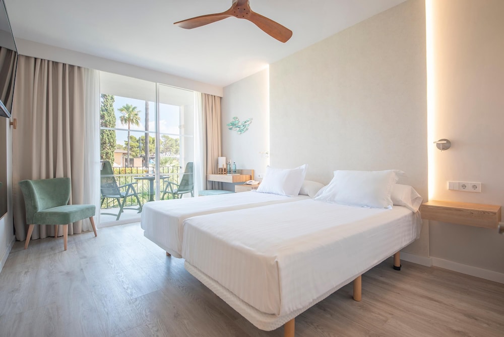 Blau Colonia Sant Jordi 28/70