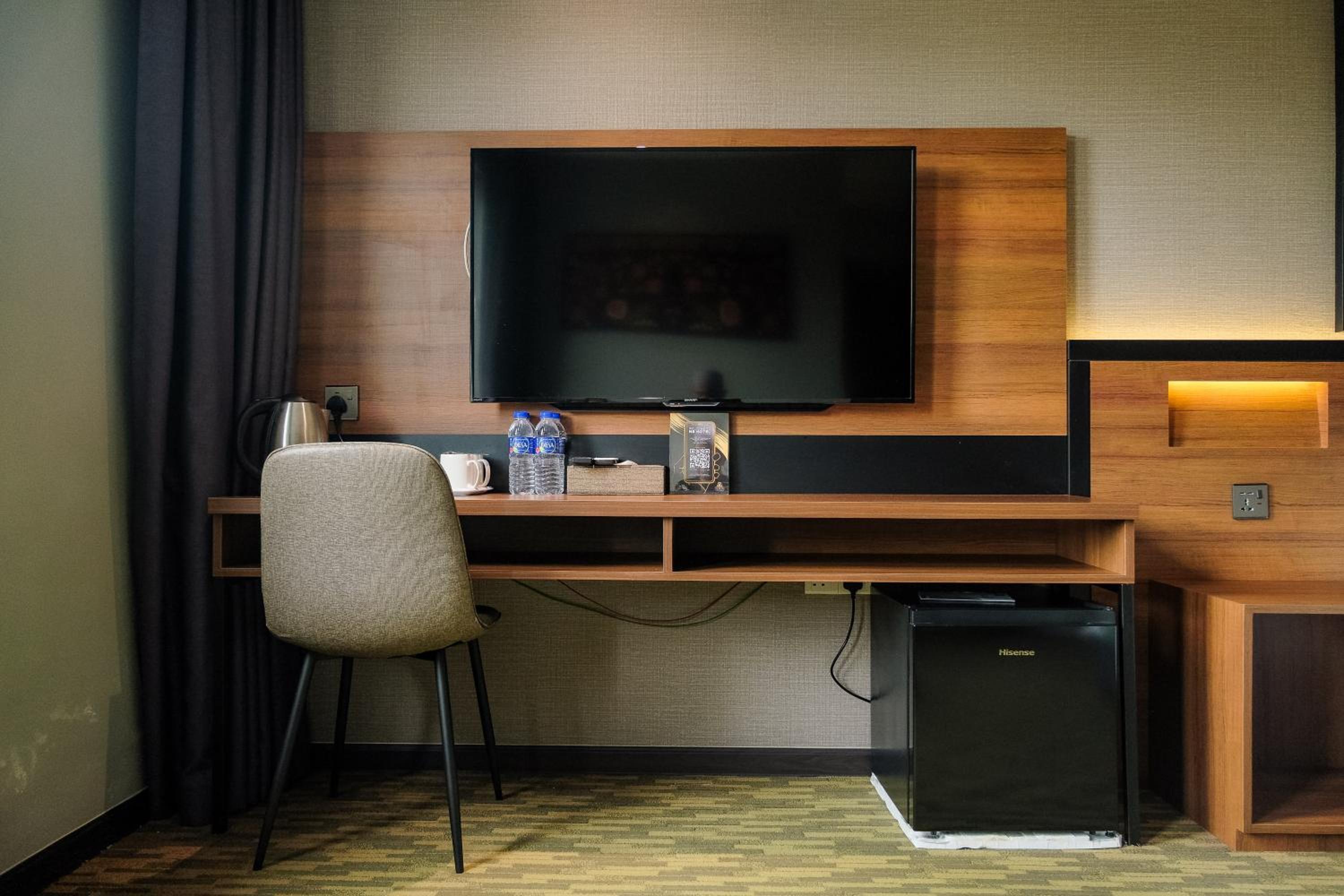 NB HOTEL 24/25