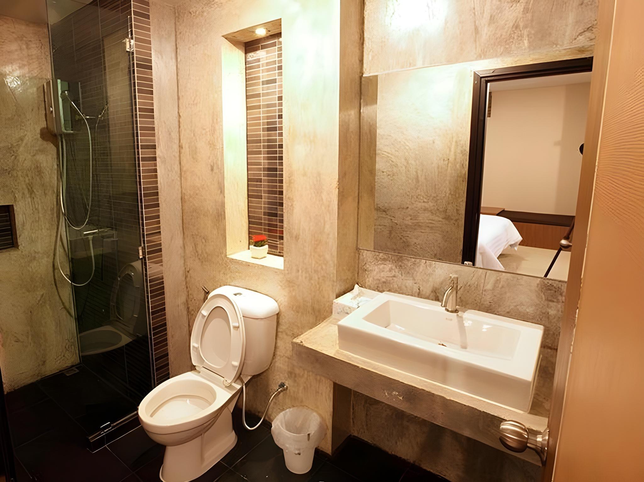 The Plubpla Serviced Apartment 41/42