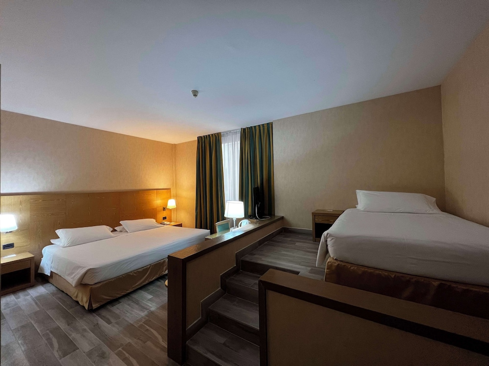 STANDARD, MULTIPLE BEDS