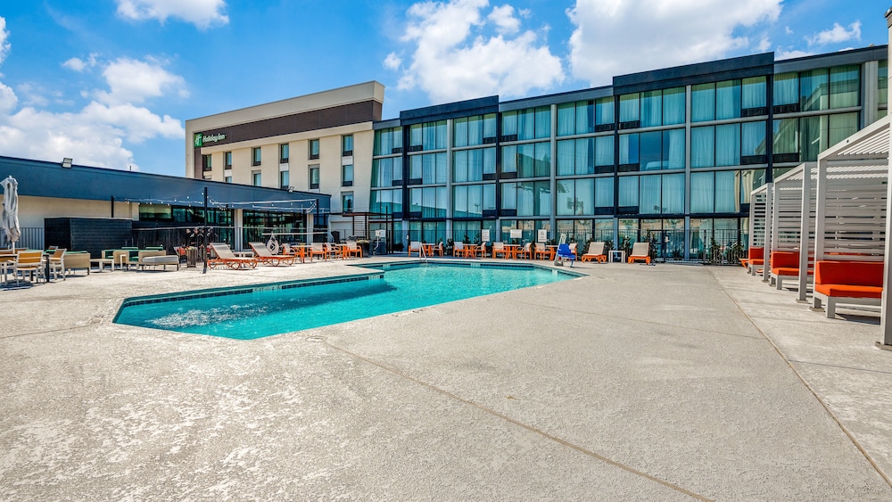 Staybridge Suites Dallas Market Ctr Love Field, an IHG Hotel 46/50